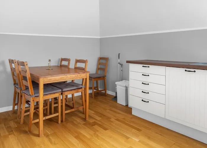 Experience Norway's History I With Free Parking ברגן