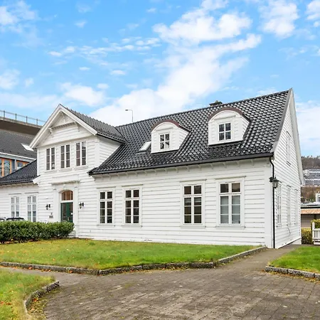 Experience Norway's History I With Free Parking 公寓
